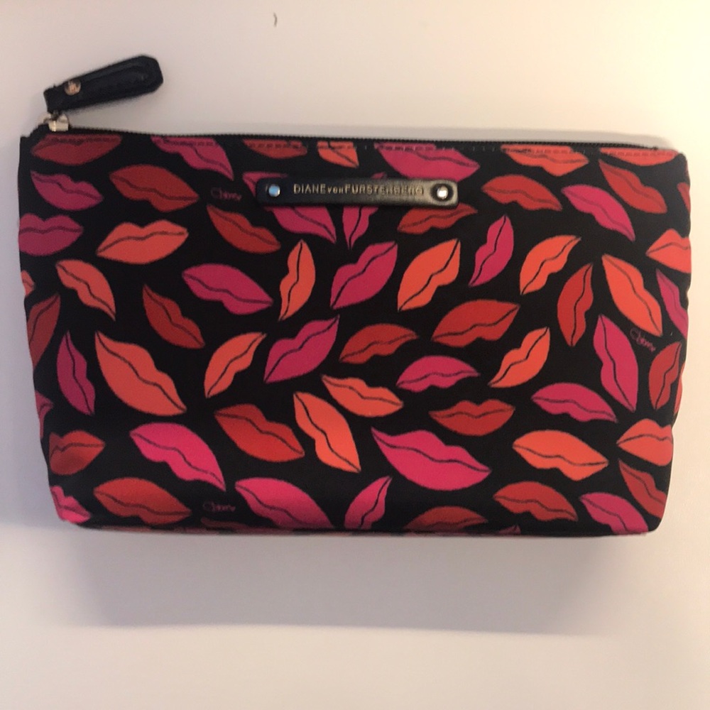 Vintage DVF pouch - New!